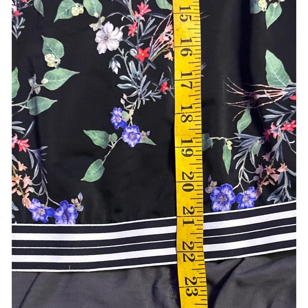 Athleta Women's Black Floral Underwire Built-In Bra Athletic Tank Top 36 B/C